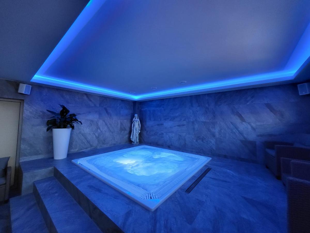 Chaty Krusetnica S Luxusnym Privatnym Wellness Exterior foto