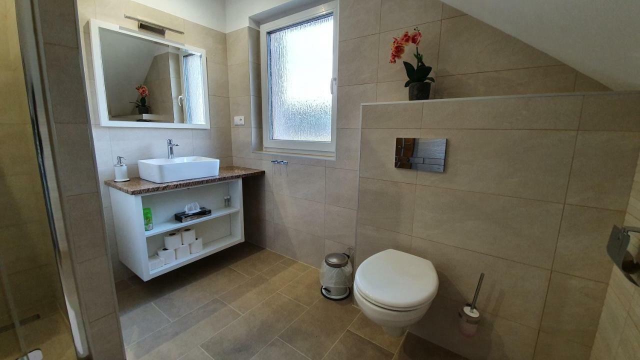 Chaty Krusetnica S Luxusnym Privatnym Wellness Exterior foto